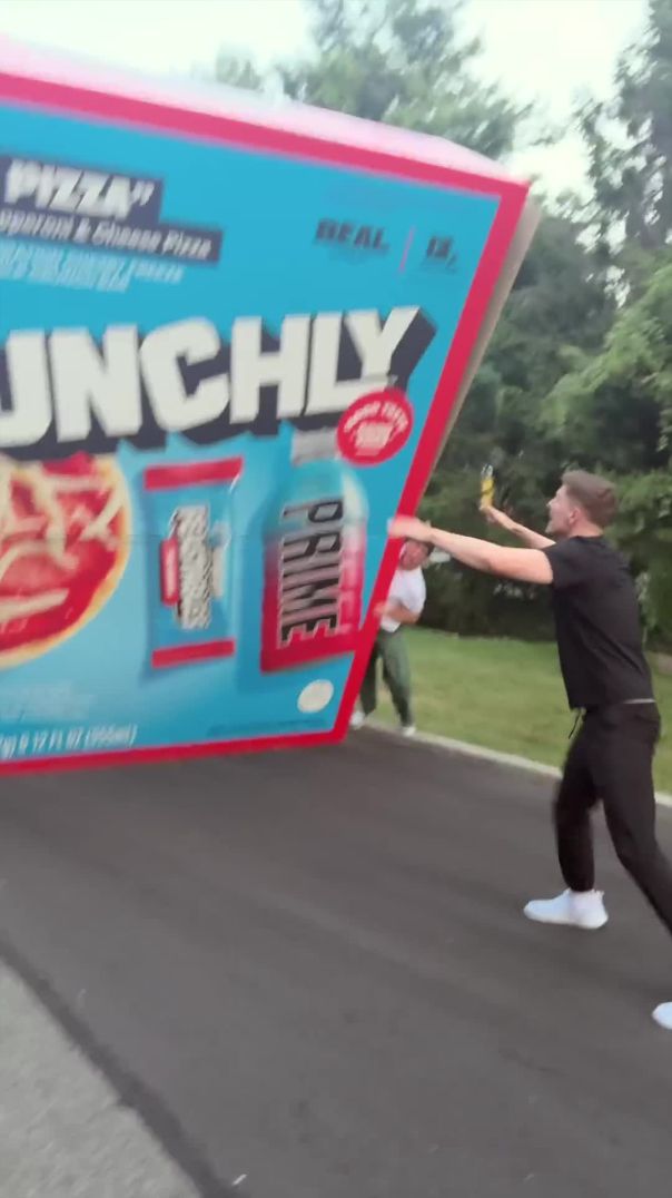 Running With Bigger And Bigger Lunchlys